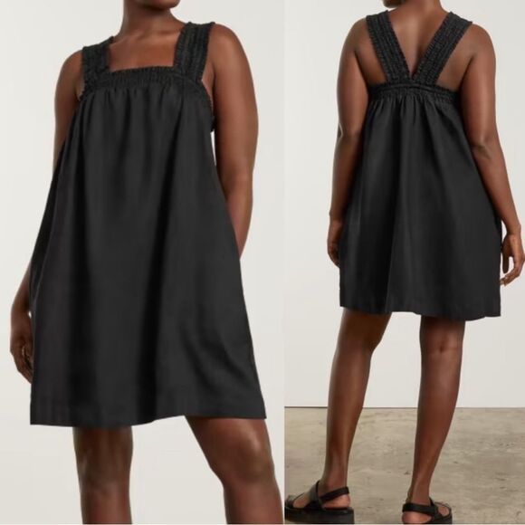 Everlane Dresses & Skirts - Everlane Black Smocked Linen Shift Dress size Large NWT